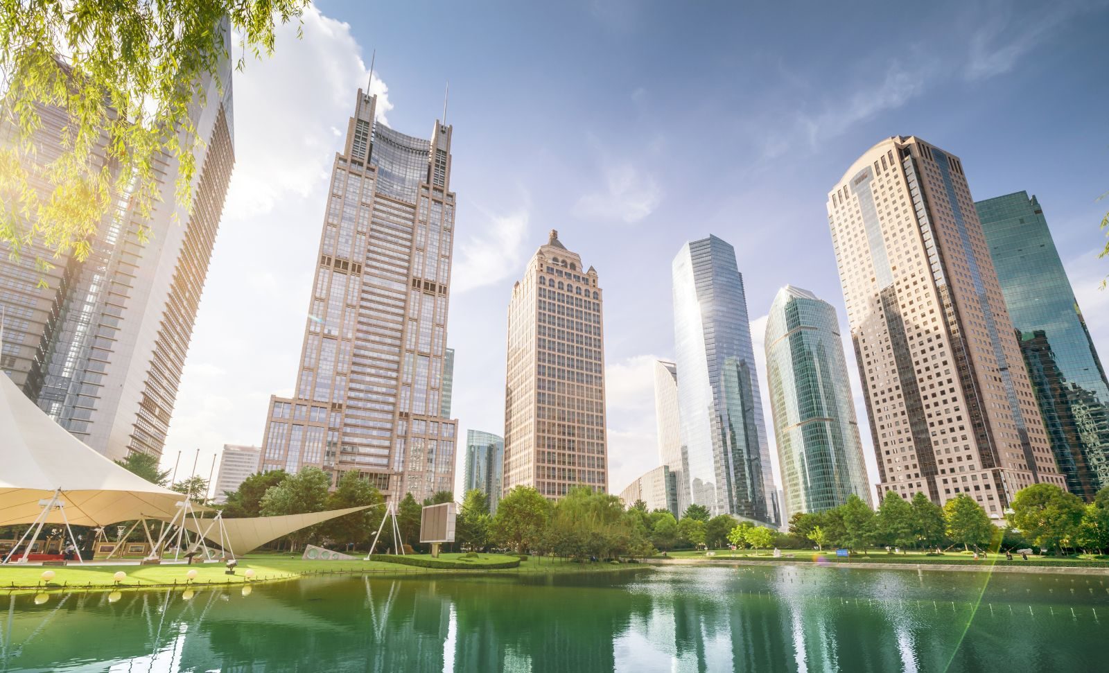 City lake sun