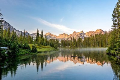 Mountain sun lake